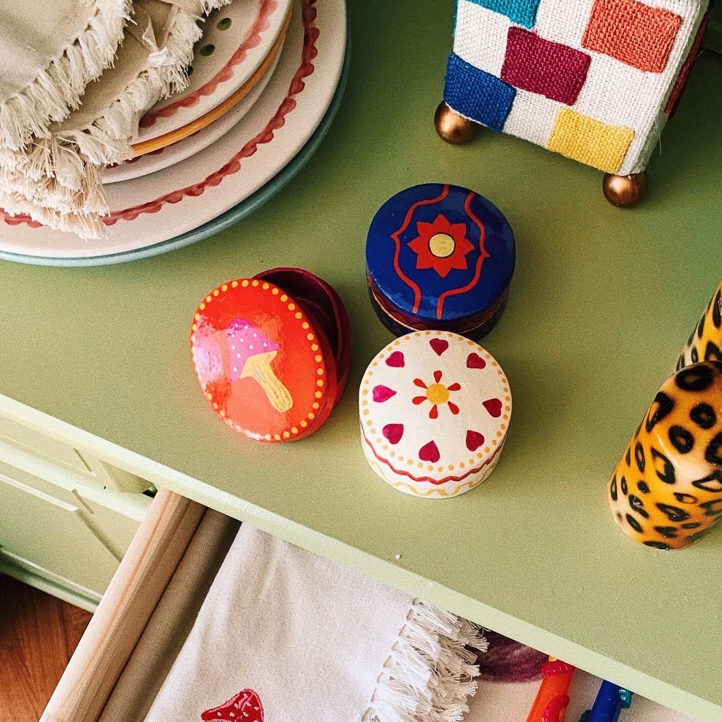 2E80C323-CE44-4FE2-9F8C-14FB65FB1C5F