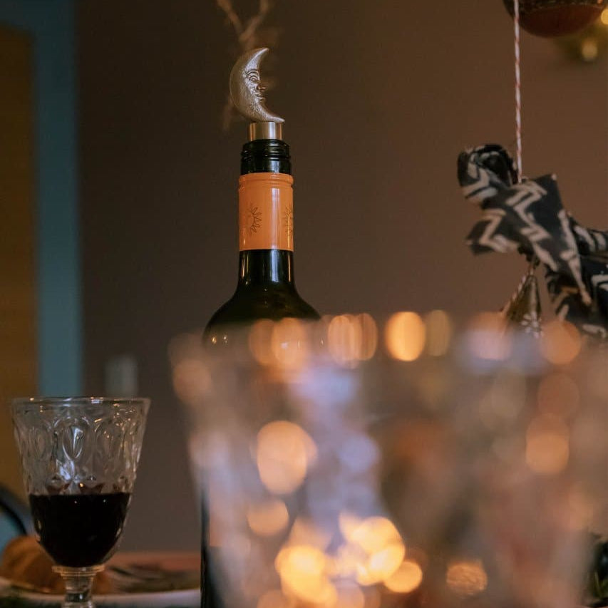 moon-bottlestopper-doing-goods-off-white-redwine-1.30.40.013.921.4-1-IS-web-853x1024